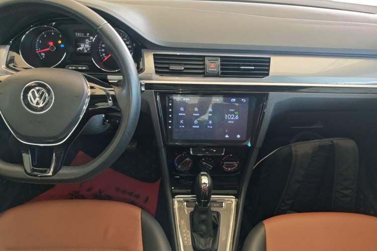 Used Volkswagen Bora 2016 230TSI DSG Comfort Model Audio And AC Panel