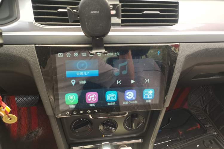 Used Volkswagen Bora 2016 1.6L Automatic Fashion Model Audio And AC Panel