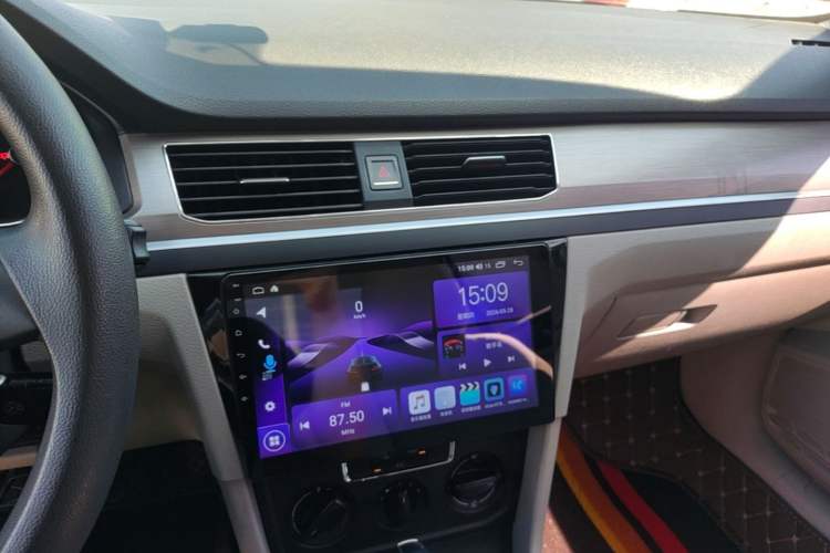 Used Volkswagen Bora 2016 1.6L Automatic Fashion Model Audio And AC Panel