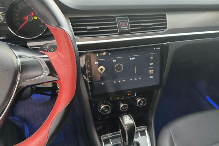 Used Volkswagen Bora 2016 1.6L Automatic Comfort Model Audio And AC Panel