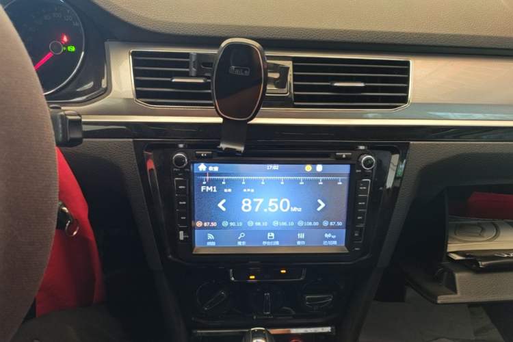 Used Volkswagen Bora 2016 1.6L Automatic Comfort Model Audio And AC Panel