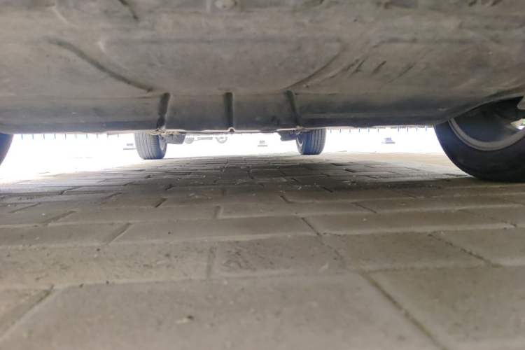 Used Volkswagen Bora 2016 1.6L Manual Comfort Model Chassis Front