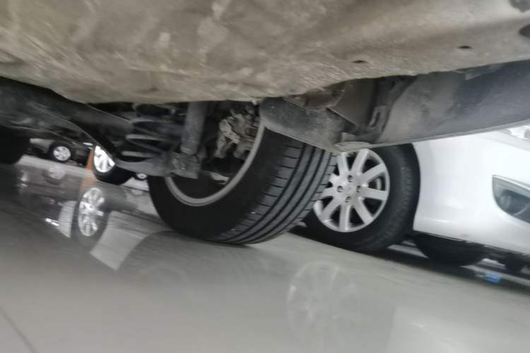 Used Volkswagen Bora 2016 1.6L Automatic Comfort Model Chassis Front Left
