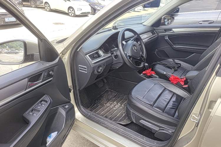 Used Volkswagen Bora 2016 1.6L Automatic Comfort Model Driver Seat