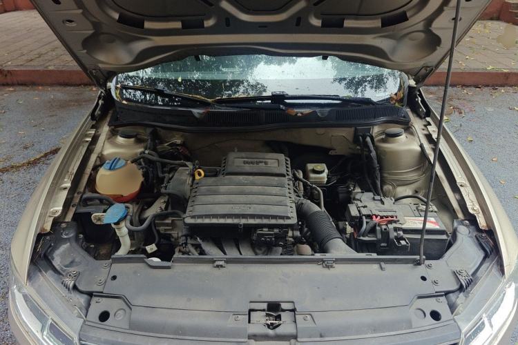 Used Volkswagen Bora 2016 1.6L Manual Comfort Model Engine Bay