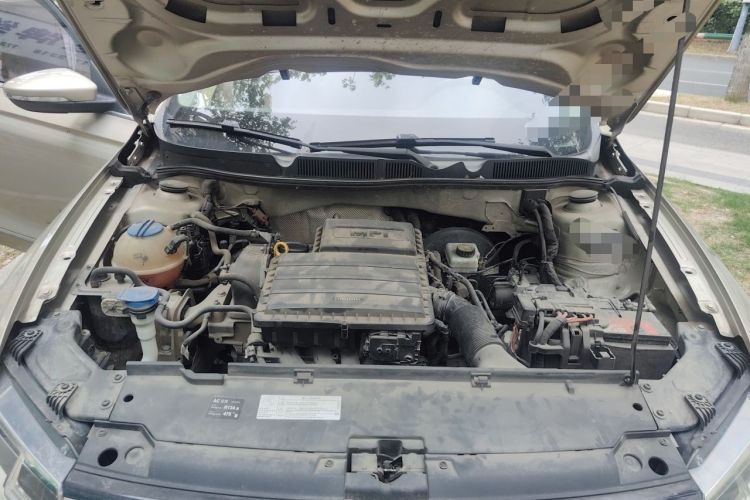 Used Volkswagen Bora 2016 1.6L Automatic Luxury Model Engine Bay