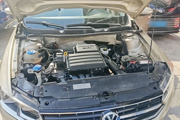 Used Volkswagen Bora 2016 1.6L Automatic Fashion Model Engine Bay