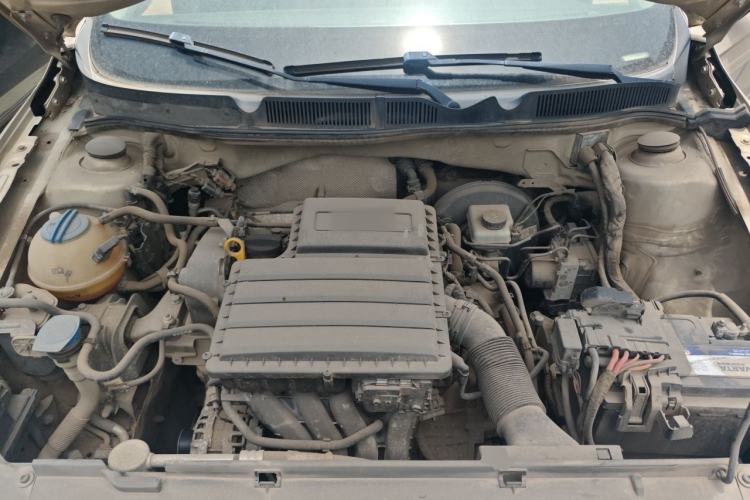 Used Volkswagen Bora 2016 1.6L Automatic Comfort Model Engine Bay