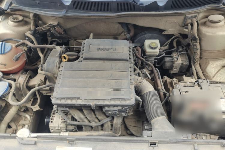 Used Volkswagen Bora 2016 1.6L Automatic Fashion Model Engine Bay