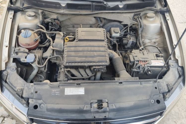Used Volkswagen Bora 2016 1.6L Manual Comfort Model Engine Bay