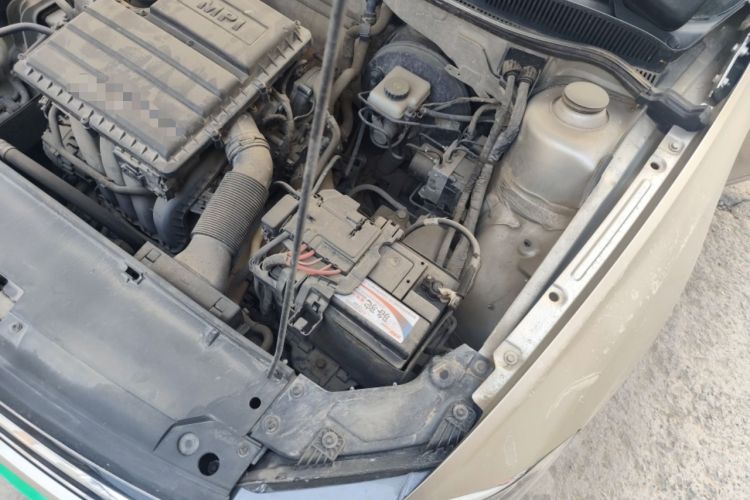Used Volkswagen Bora 2016 1.6L Manual Comfort Model Engine Bay Left