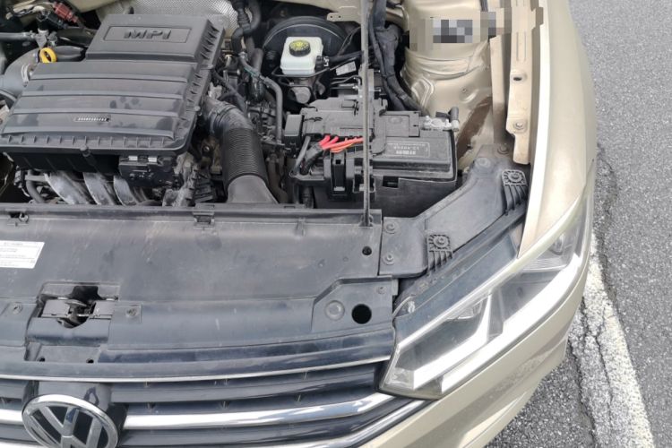 Used Volkswagen Bora 2016 1.6L Manual Comfort Model Engine Bay Left