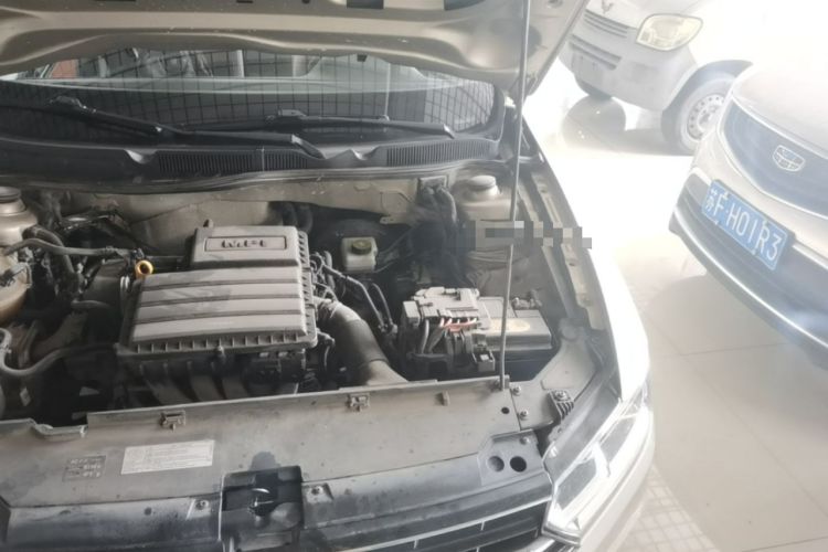 Used Volkswagen Bora 2016 1.6L Automatic Comfort Model Engine Bay Left