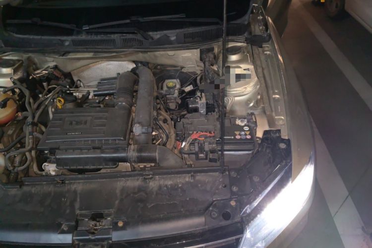 Used Volkswagen Bora 2016 230TSI DSG Luxury Version Engine Bay Left