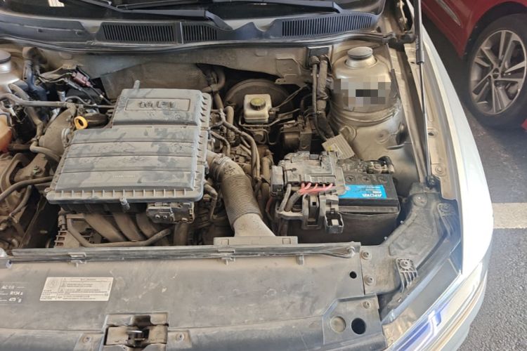 Used Volkswagen Bora 2016 1.6L Automatic Luxury Model Engine Bay Left