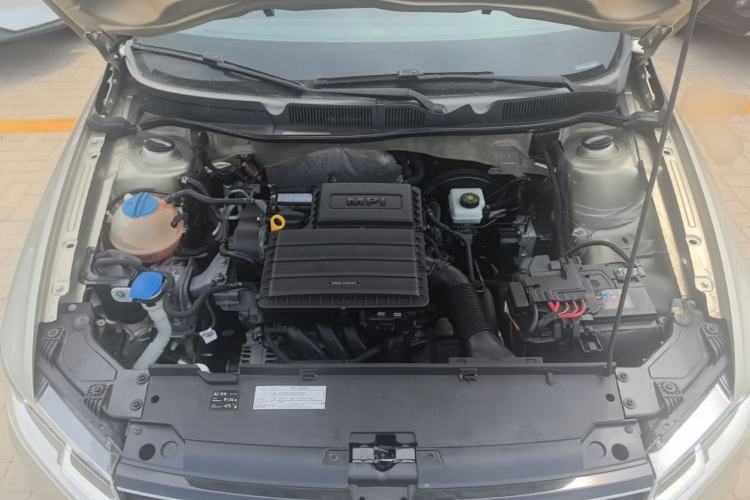Used Volkswagen Bora 2016 1.6L Manual Comfort Model Engine Bay