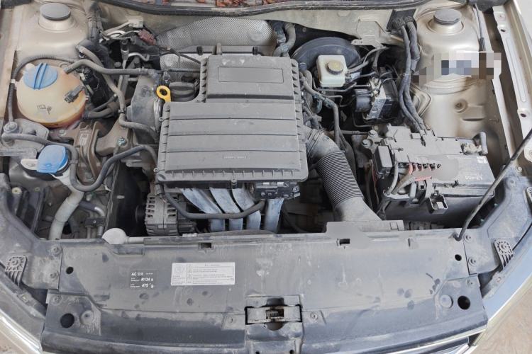 Used Volkswagen Bora 2016 1.6L Manual Comfort Model Engine Bay