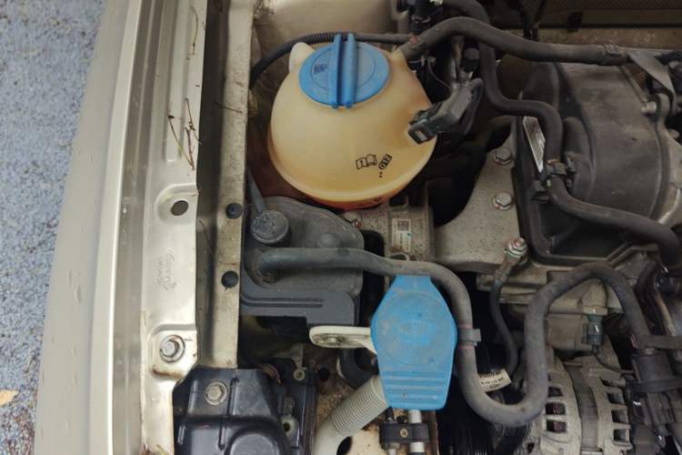 Used Volkswagen Bora 2016 1.6L Manual Comfort Model Engine Bay Right