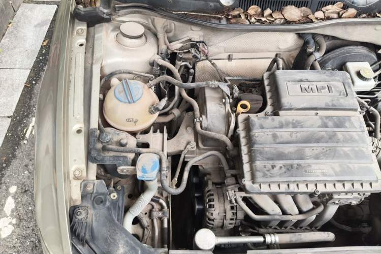 Used Volkswagen Bora 2016 1.6L Manual Comfort Model Engine Bay Right