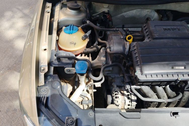 Used Volkswagen Bora 2016 1.6L Automatic Comfort Model Engine Bay Right