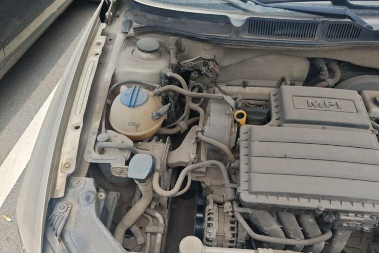 Used Volkswagen Bora 2016 1.6L Automatic Comfort Model Engine Bay Right