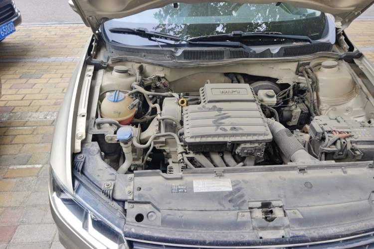Used Volkswagen Bora 2016 1.6L Manual Comfort Model Engine Bay Right