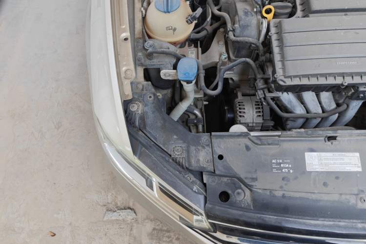 Used Volkswagen Bora 2016 1.6L Manual Comfort Model Engine Bay Right