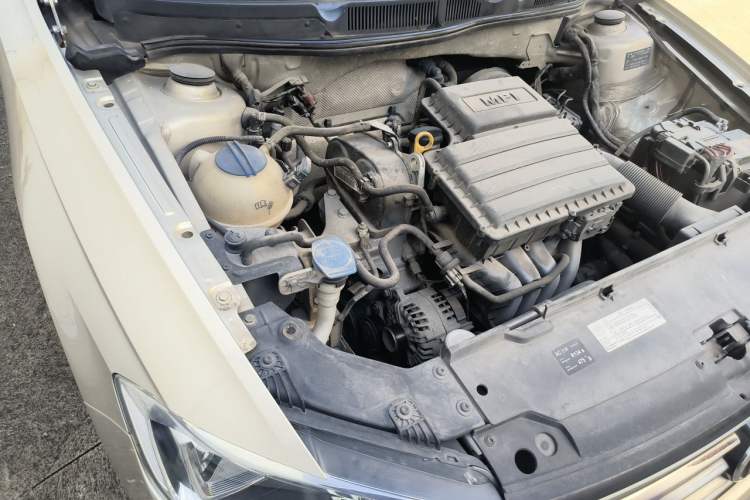 Used Volkswagen Bora 2016 1.6L Manual Comfort Model Engine Bay Right