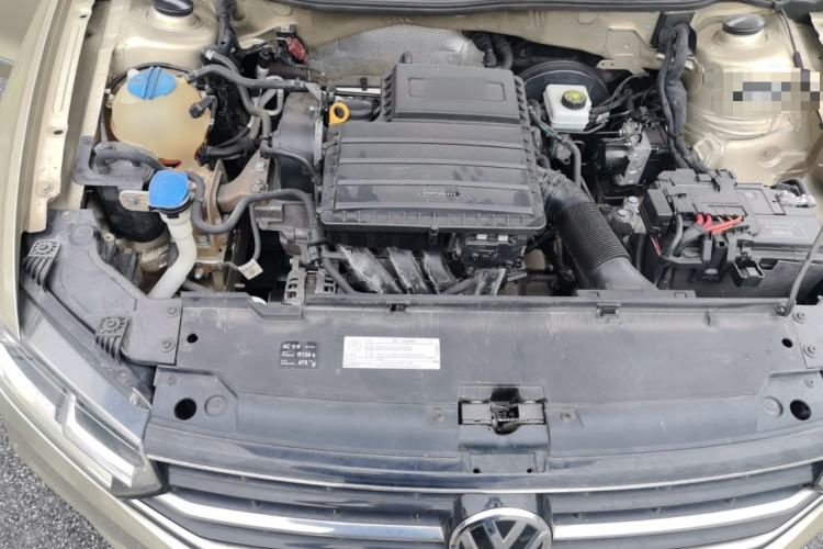 Used Volkswagen Bora 2016 1.6L Manual Comfort Model Engine Bay