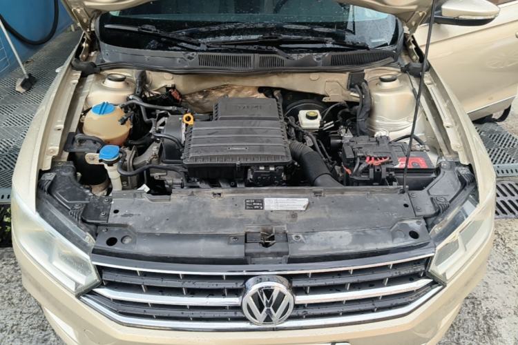 Used Volkswagen Bora 2016 1.6L Automatic Comfort Model Engine Bay
