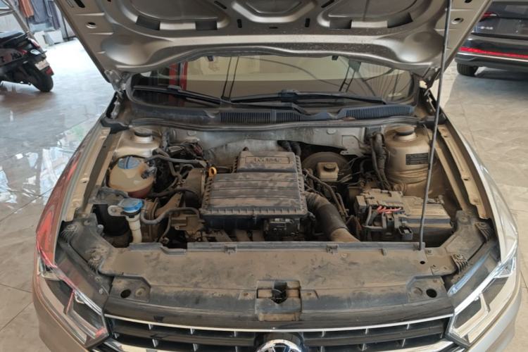 Used Volkswagen Bora 2016 1.6L Automatic Comfort Model Engine Bay