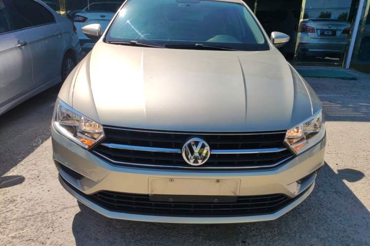 Used Volkswagen Bora 2016 1.6L Automatic Fashion Model Front