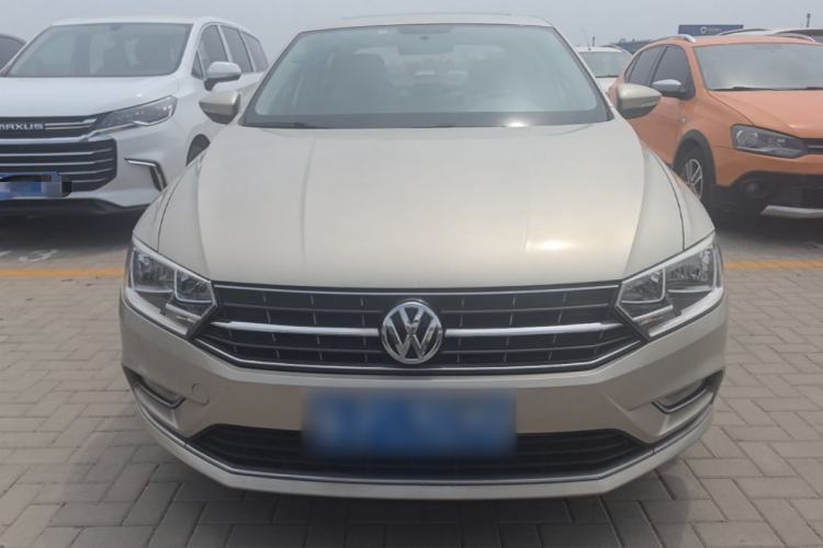Used Volkswagen Bora 2016 1.6L Manual Comfort Model Front