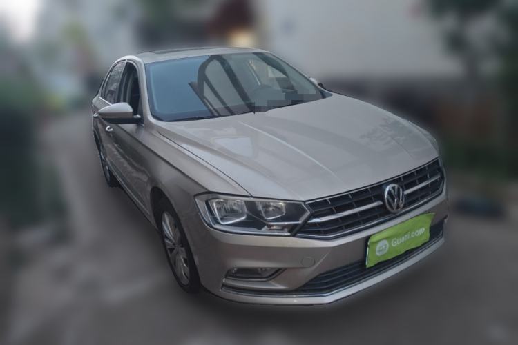 Used Volkswagen Bora 2016 1.6L Manual Comfort Model Front Right 45 Deg