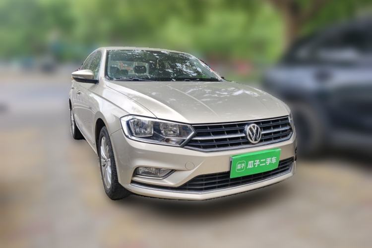 Used Volkswagen Bora 2016 1.6L Manual Comfort Model Front Right 45 Deg