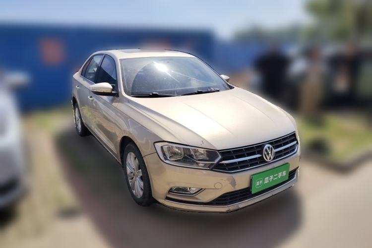 Used Volkswagen Bora 2016 1.6L Manual Comfort Model Front Right 45 Deg