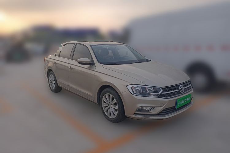 Used Volkswagen Bora 2016 1.6L Manual Comfort Model Front Right 45 Deg