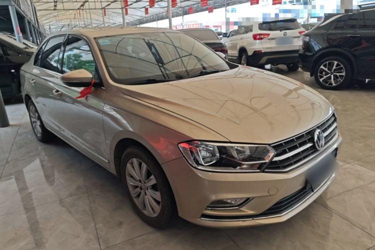 Used Volkswagen Bora 2016 1.6L Automatic Comfort Model Front Right 45 Deg