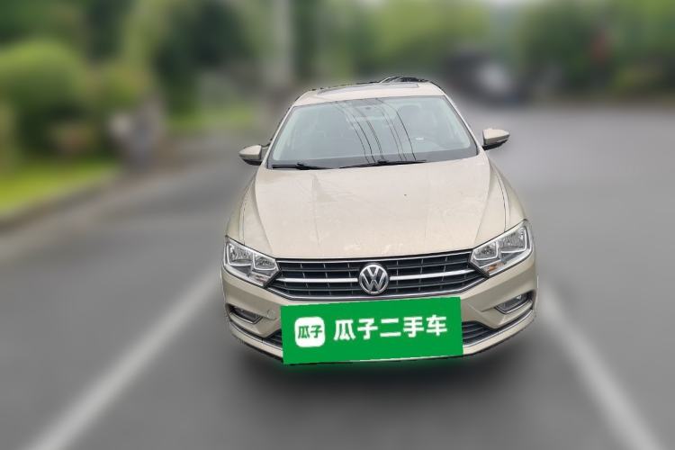 Used Volkswagen Bora 2016 1.6L Manual Comfort Model Front
