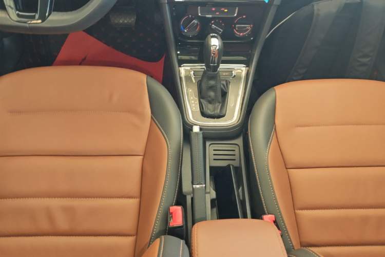 Used Volkswagen Bora 2016 230TSI DSG Comfort Model Gear Lever