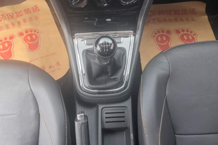 Used Volkswagen Bora 2016 1.6L Manual Comfort Model Gear Lever
