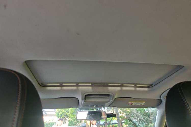 Used Volkswagen Bora 2016 1.6L Manual Comfort Model Headliner