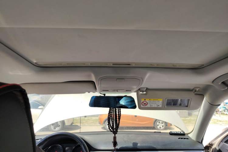 Used Volkswagen Bora 2016 1.6L Manual Comfort Model Headliner