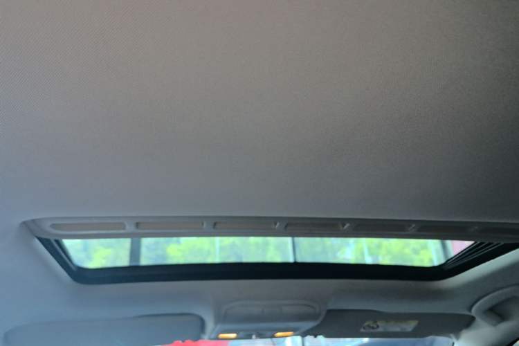 Used Volkswagen Bora 2016 1.6L Manual Comfort Model Headliner