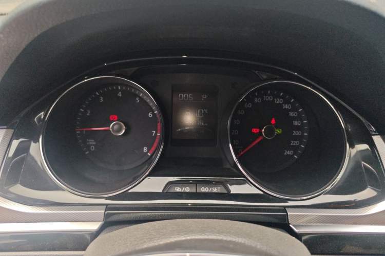 Used Volkswagen Bora 2016 1.6L Automatic Comfort Model Instrument Cluster
