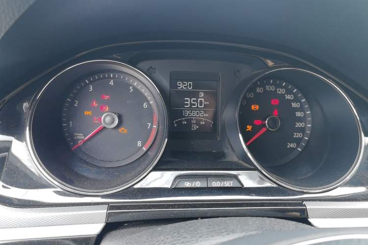 Used Volkswagen Bora 2016 1.6L Manual Comfort Model Instrument Cluster