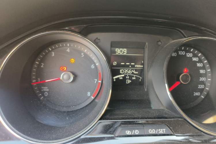 Used Volkswagen Bora 2016 1.6L Manual Comfort Model Instrument Cluster