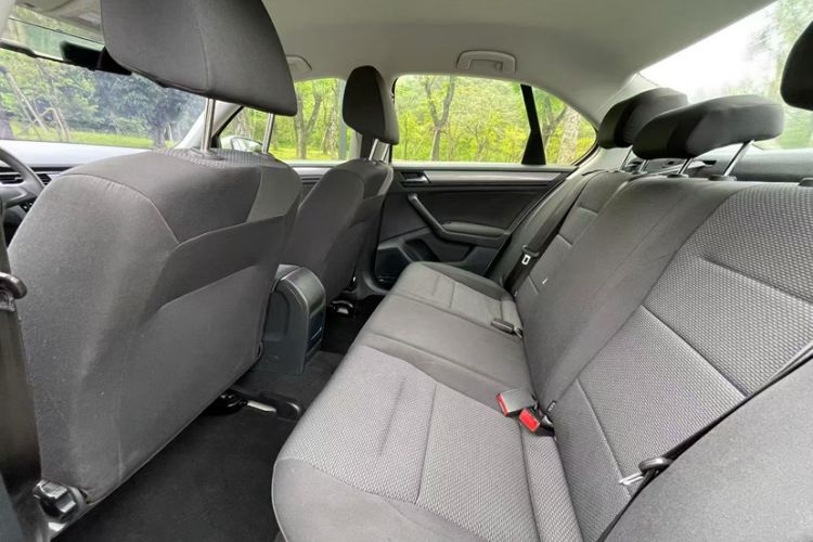 Used Volkswagen Bora 2016 1.6L Automatic Fashion Model Interior 1