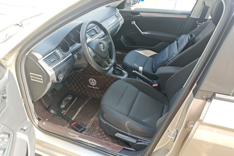 Used Volkswagen Bora 2016 1.6L Automatic Fashion Model Left Front Seat
