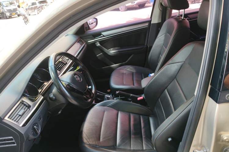 Used Volkswagen Bora 2016 1.6L Automatic Comfort Model Left Front Seat